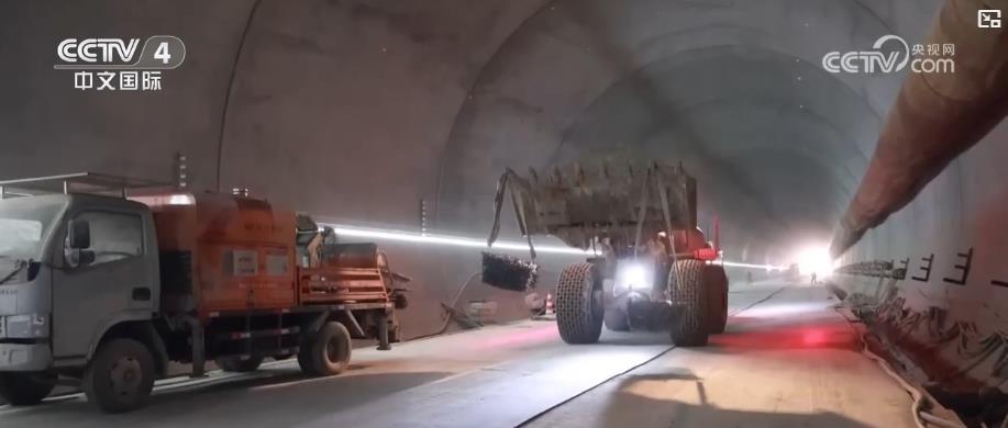  新春新气象：各地重大工程建设 “加速跑” 助力“十五五”开好局起好步_0227222445 新闻 新春新气象：各地重大工程建设 “加速跑” 助力“十五五”开好局起好步_0227222445 新闻