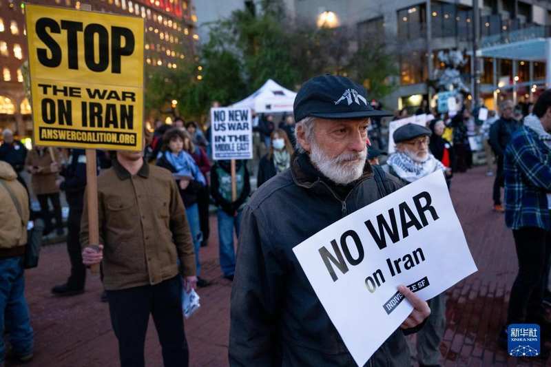  美国多城民众涌上街头，强烈反对针对伊朗的军事行动；冲突升级引发广泛担忧。 新闻 美国多城民众涌上街头，强烈反对针对伊朗的军事行动；冲突升级引发广泛担忧。 新闻 美国多城民众涌上街头，强烈反对针对伊朗的军事行动；冲突升级引发广泛担忧。 新闻 美国多城民众涌上街头，强烈反对针对伊朗的军事行动；冲突升级引发广泛担忧。 新闻