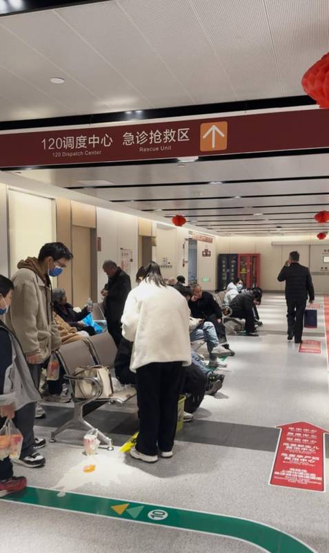  过年图吉利，胸痛忍耐酿悲剧；河南女子硬扛二十七小时，心肌已难挽回。 健康养生