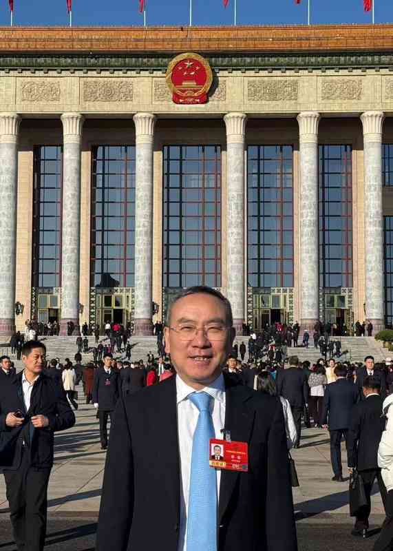  对话黄毅代表：中小银行如何筑牢本土护城河；软实力源于深耕与创新。 IT技术 对话黄毅代表：中小银行如何筑牢本土护城河；软实力源于深耕与创新。 IT技术 对话黄毅代表：中小银行如何筑牢本土护城河；软实力源于深耕与创新。 IT技术