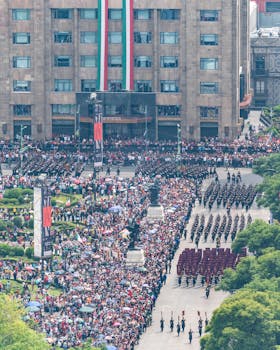  招商信诺高层调整启动；常颖因年龄原因辞任总经理；李公正拟从招行南昌分行接棒。 股票财经 招商信诺高层调整启动；常颖因年龄原因辞任总经理；李公正拟从招行南昌分行接棒。 股票财经