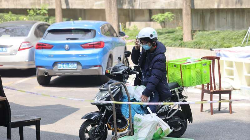  市场恐慌下的博弈：宏观政策如何重塑信心坐标 新闻 市场恐慌下的博弈：宏观政策如何重塑信心坐标 新闻